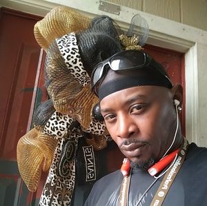 Meet your Posher, Vincent